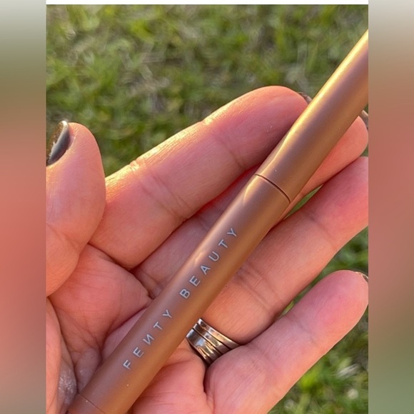 FENTY BEAUTY By Rihanna Shadowstix Eyeshadow In Cumin Get It (Cool Neutral Brow - Picture 6 of 13